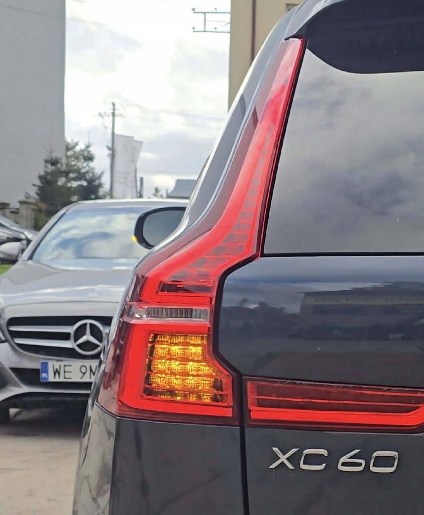 Volvo XC60 II — tylne oświetlenie